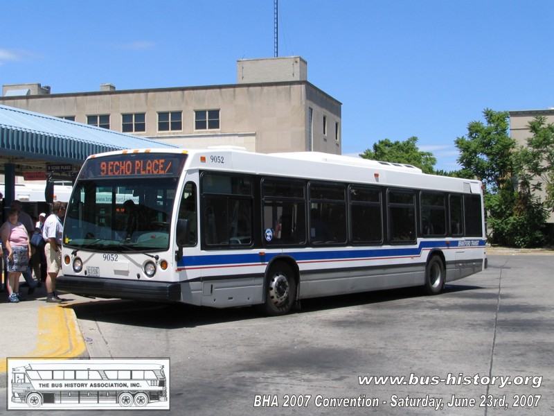 Brantford Transit 9052 - 23JUN07